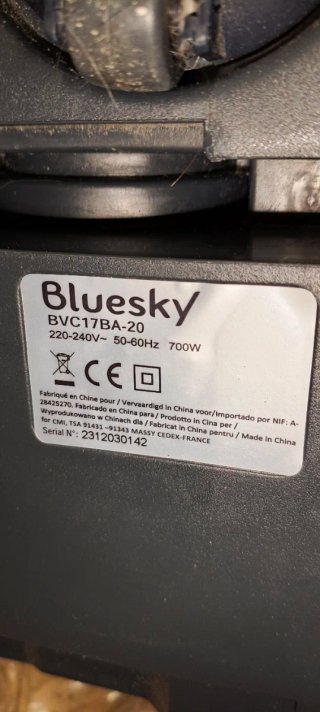 Aspiradora Bluesky Blanca