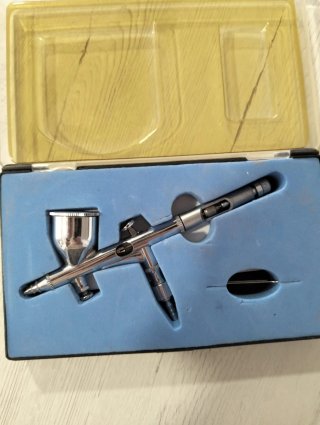 Aerógrafo profesional con estuche