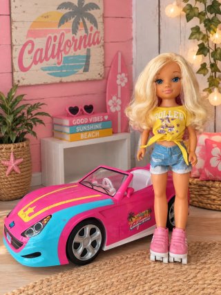 Muñeca Nancy California y su Coche