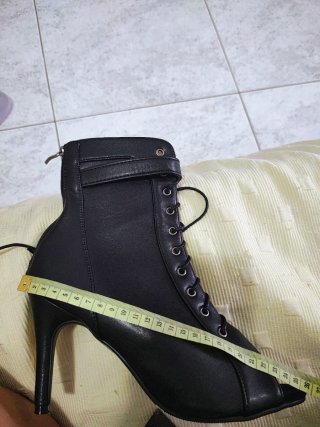 Botines de tacón con cordones