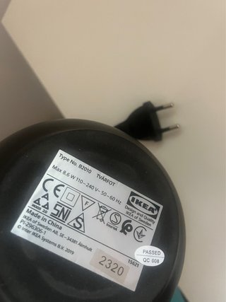 Lámpara de mesa Ikea Tvärfot