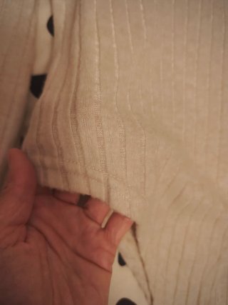 Jersey, body de invierno, sudadera Bershka.