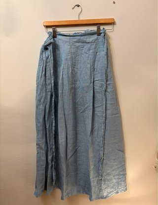 Falda larga azul claro