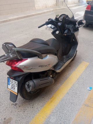 Kymco Grand Dink 125 Plata