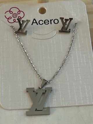 Conjunto Acero LV Collar y Pendientes