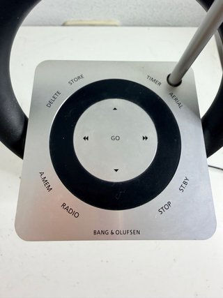 Radio FM Portátil B&O Beosound 3