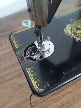 Máquina de coser Singer antigua