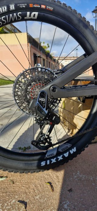 Bicicleta Eléctrica Canyon Spectral ON CFR.