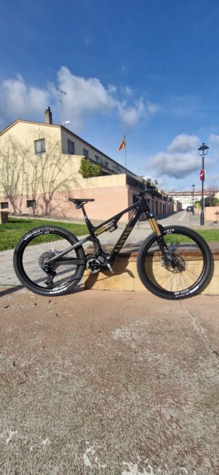 Bicicleta Eléctrica Canyon Spectral ON CFR.