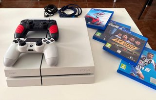 Consola PS4 500GB Blanca + 2 Mandos + 4 Juegos
