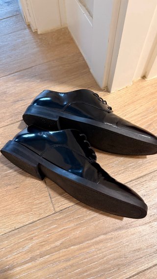 Zapatos Walk London Negros Charol