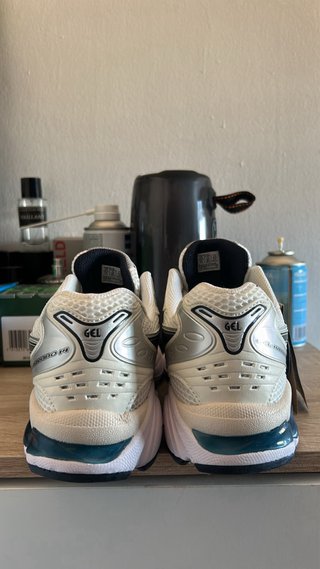 Asics Gel Kayano 14 Plata/Blanco