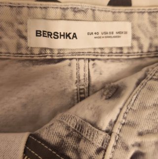 Faldas vaqueras Bershka y Stradivarius T40