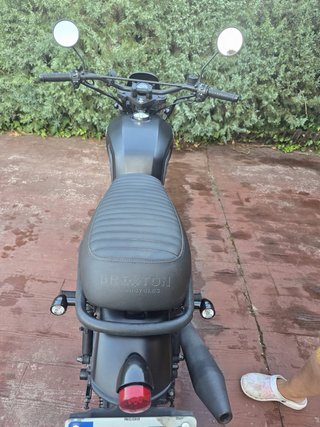 Brixton 125 Negra