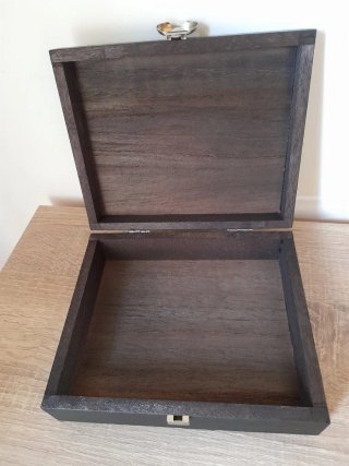 Oferta !!!! Dos Cajas Negras Madera x 6€