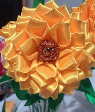 Rosas de tela hechas a mano