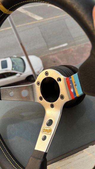 Volante OMP desplazado