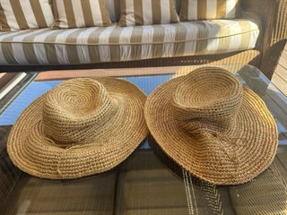 Sombrero de fibra natural artesanal