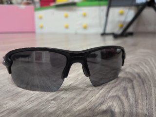 Gafas Oakley polarizadas Negras