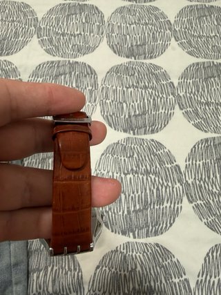 Reloj Swatch Correa Marrón y Esfera Plateada