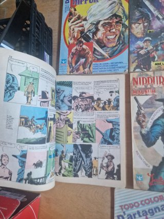 8 Cómics Anuarios Nippur Magnum y D'artagnan