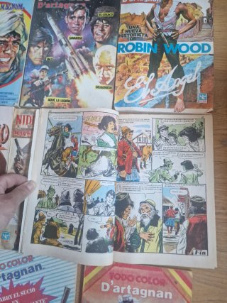 8 Cómics Anuarios Nippur Magnum y D'artagnan
