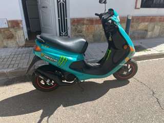 Peugeot 49cc Scooter Moto