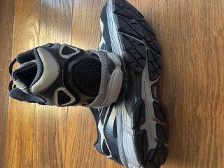 Asics Gel NYC Negro/Gris