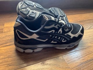 Asics Gel NYC Negro/Gris
