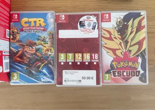 Nintendo Switch OLED Blanca + 3 Juegos + Funda
