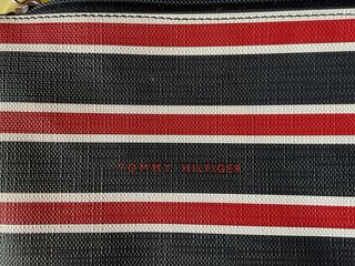 Neceser Tommy Hilfiger Rayas Azul Rojo