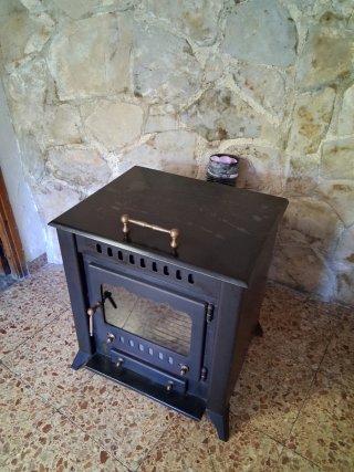 Estufa de leña con horno