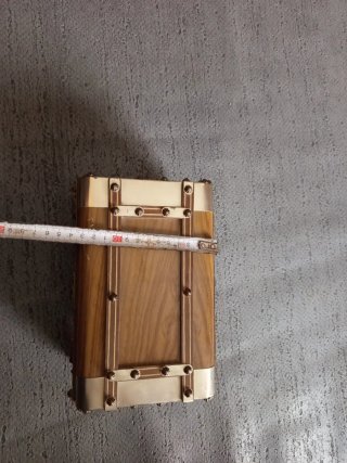 Baúl cofre madera y metal