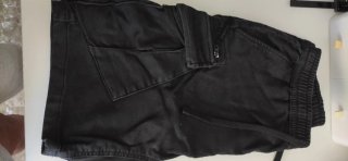 Pantalón negro