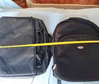 Set di 4 zaini e borse