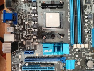 Placa base ASUS AM3+ Socket 942