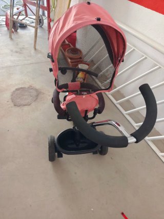 Triciclo para bebé color rosa