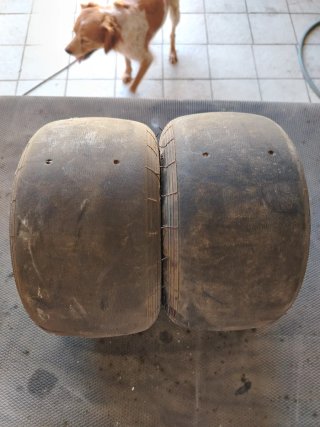 Llantas aluminio kart con neumáticos delanteros