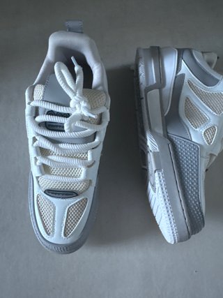 Louis Vuitton Scarpe Grigie e Bianche Tg 45