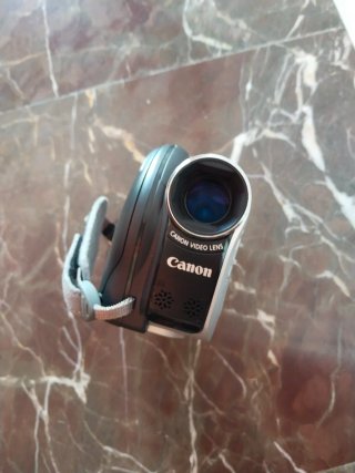 Videocámara Canon DC310 + Accesorios