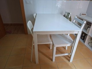 Mesa de cocina blanca Ikea