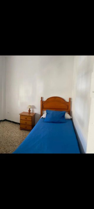 SOLO HOY: Cabecero, Mesita noche, somier y colchón