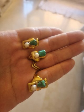 Anillo y pendientes oro 18k con perla y turquesa