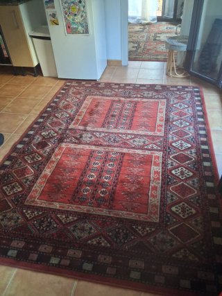 Alfombr grande2.20m x 1.70m Perfecto estado limpia