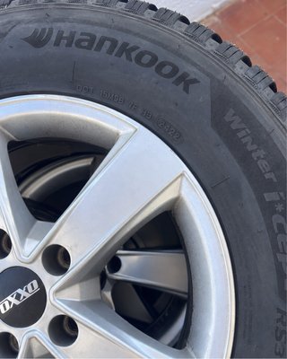 4 Neumáticos Invierno Hankook 16 + Llantas Qashqai
