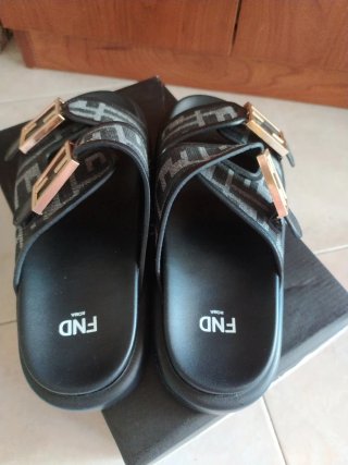 Sandali Fendi donna