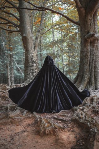 Capa El Costurero Real - Terciopelo Negro