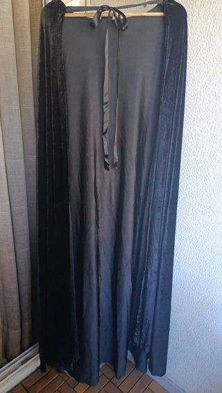 Capa El Costurero Real - Terciopelo Negro