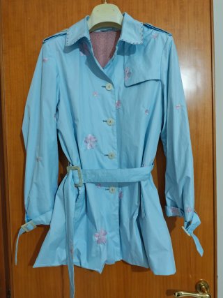 Trench donna blu con fiori