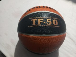 Balón de Baloncesto Spalding TF-50